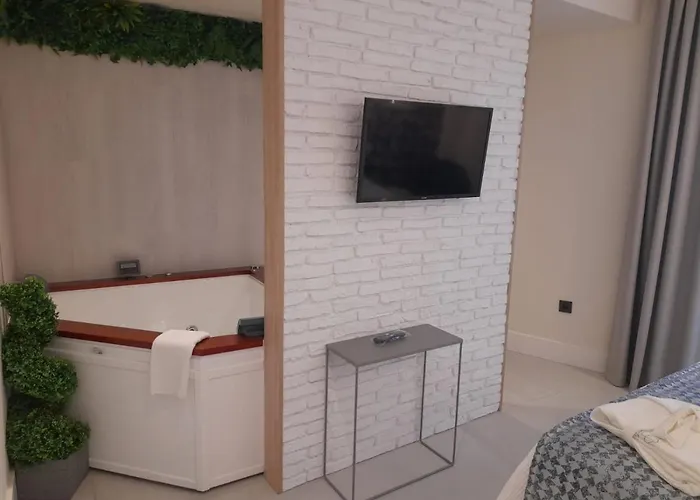 La Puerta De Boutique - Adults Recommended 4*