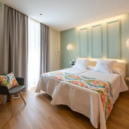 La Puerta De Boutique - Adults Recommended 4*